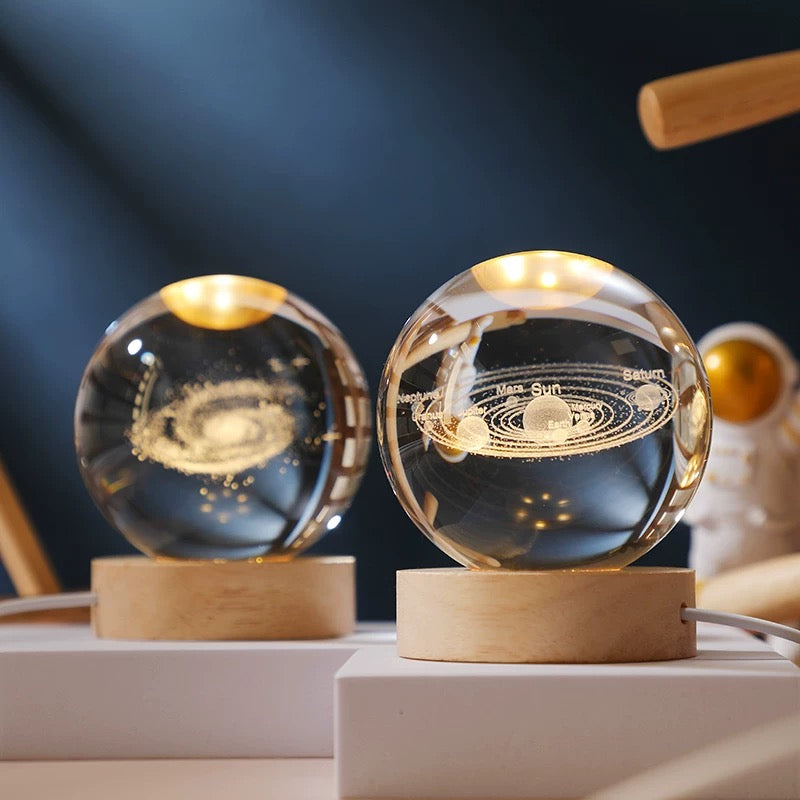Crystal ball night light, creative atmosphere planet bedside lamp crystal desktop ornaments